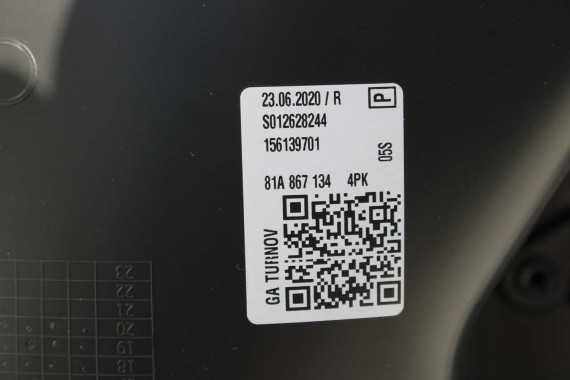 AUDI Q2 FOTELE KOMPLET FOTELI siedzeń siedzenia fotel tapicerka 81A skóra czarne kolor czarny kanapa siedzisko oparcie fotel