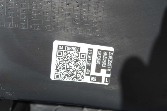 AUDI Q2 FOTELE KOMPLET FOTELI siedzeń siedzenia fotel tapicerka 81A skóra czarne kolor czarny kanapa siedzisko oparcie fotel