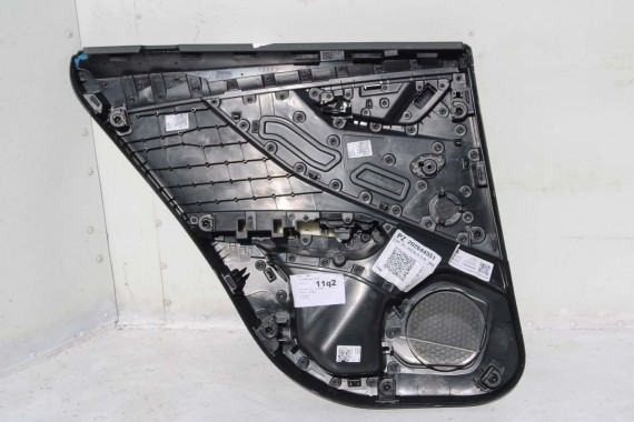 AUDI Q2 FOTELE KOMPLET FOTELI siedzeń siedzenia fotel tapicerka 81A skóra czarne kolor czarny kanapa siedzisko oparcie fotel