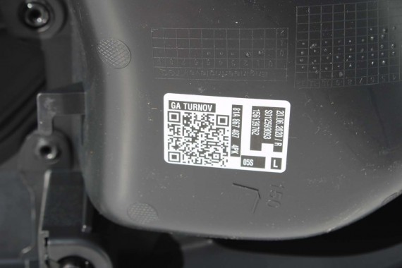 AUDI Q2 FOTELE KOMPLET FOTELI siedzeń siedzenia fotel tapicerka 81A skóra czarne kolor czarny kanapa siedzisko oparcie fotel