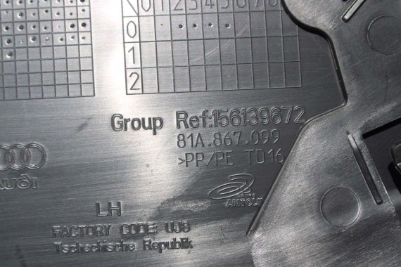 AUDI Q2 FOTELE KOMPLET FOTELI siedzeń siedzenia fotel tapicerka 81A skóra czarne kolor czarny kanapa siedzisko oparcie fotel