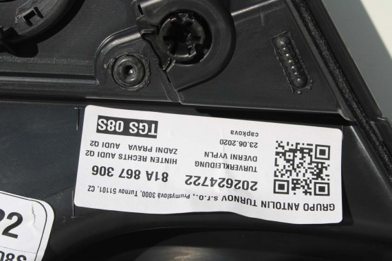 AUDI Q2 FOTELE KOMPLET FOTELI siedzeń siedzenia fotel tapicerka 81A skóra czarne kolor czarny kanapa siedzisko oparcie fotel