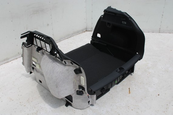 AUDI Q2 BOCZEK DYWAN TAPICERKA BAGAŻNIKA 81A861529 81A863879 81A863880 boczki bagażnik tapicerka 81A861529A 81A863879C 81A FL