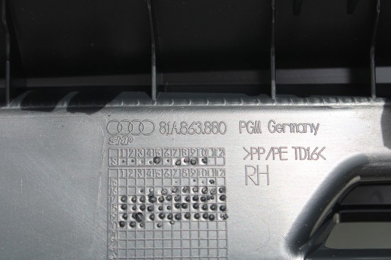 AUDI Q2 BOCZEK DYWAN TAPICERKA BAGAŻNIKA 81A861529 81A863879 81A863880 boczki bagażnik tapicerka 81A861529A 81A863879C 81A FL