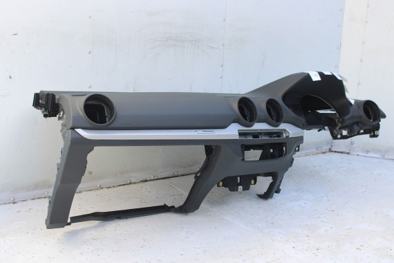 AUDI Q2 KONSOLA PULPIT DESKA ROZDZIELCZA KOKPIT PULPIT 81C857001 81C 857 001 ANGLIK  81C857001F 81C857001K UK 81C857001