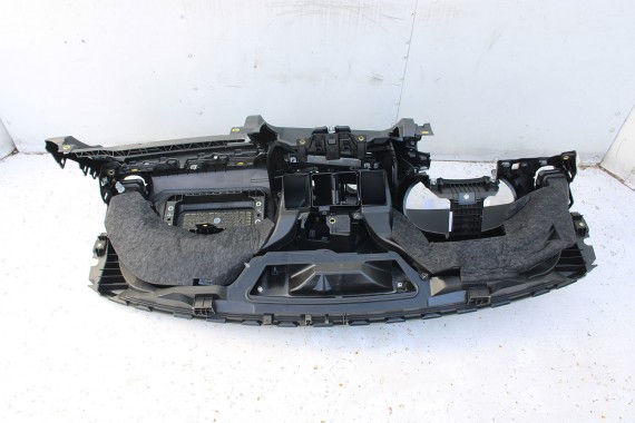 AUDI Q2 KONSOLA PULPIT DESKA ROZDZIELCZA KOKPIT PULPIT 81C857001 81C 857 001 ANGLIK  81C857001F 81C857001K UK 81C857001