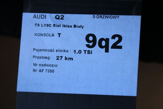 AUDI Q2 KONSOLA PULPIT DESKA ROZDZIELCZA KOKPIT PULPIT 81C857001 81C 857 001 ANGLIK  81C857001F 81C857001K UK 81C857001