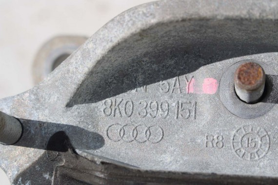 AUDI A4 A5 Q5 ŁAPA SKRZYNI 8K0399115S 8K0 399 115 S część dolna 8K  8T, 8R poduszka podpora 8K0399151 loże wspornik podpora