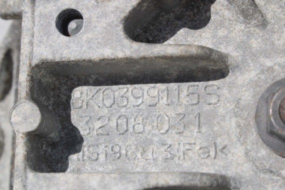 AUDI A4 A5 Q5 ŁAPA SKRZYNI 8K0399115S 8K0 399 115 S część dolna 8K  8T, 8R poduszka podpora 8K0399151 loże wspornik podpora