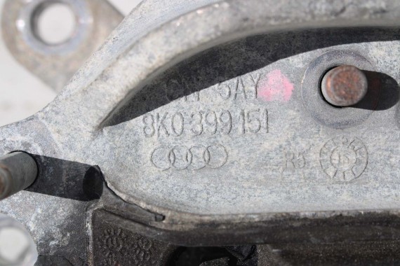AUDI A4 A5 Q5 ŁAPA SKRZYNI 8K0399115S 8K0 399 115 S część dolna 8K  8T, 8R poduszka podpora 8K0399151 loże wspornik podpora