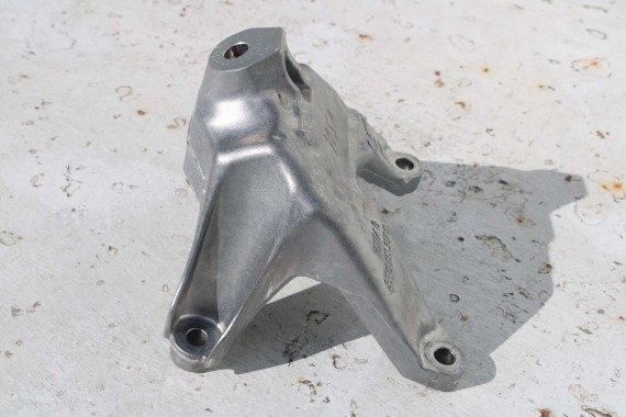 AUDI VW ŁAPA SILNIKA podpora 8W0199307Q 8W0199308R A4 A5 B9 F5 SQ5 FY Q7 Q8 TOUAREG 760 3.0 TFSi  8W0199307L WSPORNIK MOCOWANIA