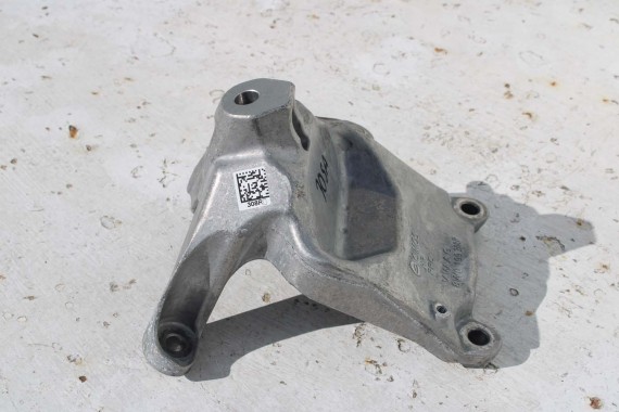AUDI VW ŁAPA SILNIKA podpora 8W0199307Q 8W0199308R A4 A5 B9 F5 SQ5 FY Q7 Q8 TOUAREG 760 3.0 TFSi  8W0199307L WSPORNIK MOCOWANIA