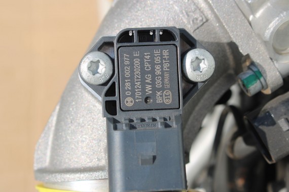 AUDI A8 PRZEWÓD 057145957AB 057145958Q rurka 4.2 TDi 057145957Q 057145957AB 057145958Q INTERKULERA intercoolera wąż 057145957AB
