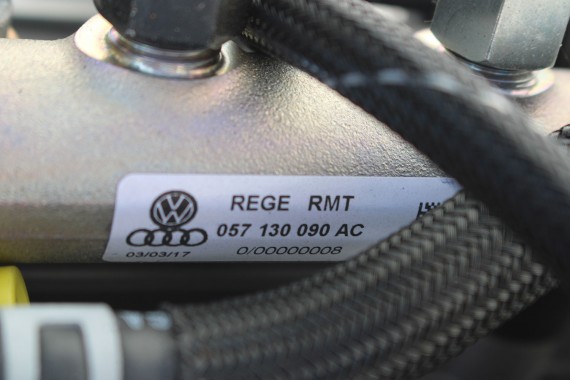 AUDI A8 UKŁAD PALIWOWY 4.2 TDi WTRYSKI 057130277AN + LISTWA 057130089Q 057130090AC 057130764AE + pompa 057130755AE silnik diesel