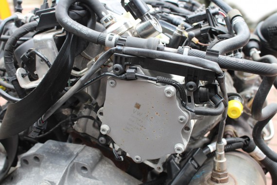 AUDI POMPA PALIWA 06K127028B VACUM 06K145100P 06K 127 028 B 2.0 TFSi USA 06K127028D 06K127028L 06K145100AE 06K145100 06K145100AB
