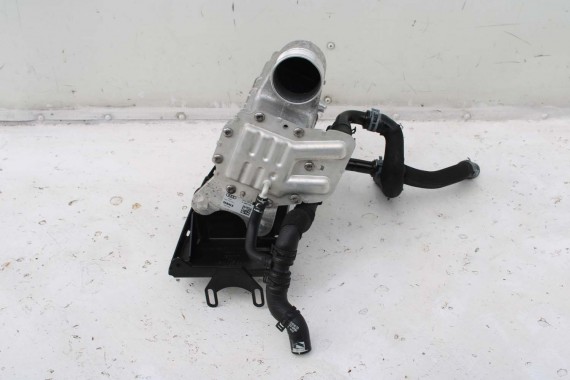 AUDI RS4 RS5 CHŁODNICA INTERKULERA 8W0145785C POWIETRZA DOŁADOWANIA Intercooler 8W0145785C 8W0145785B 8W0145261A