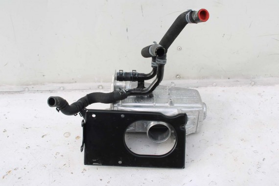 AUDI RS4 RS5 CHŁODNICA INTERKULERA 8W0145785C POWIETRZA DOŁADOWANIA Intercooler 8W0145785C 8W0145785B 8W0145261A
