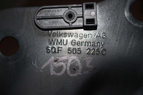 VW AUDI WAHACZ 5QF505225C 5QF505226C TYŁ TYLNY DÓŁ DOLNY LEWY PRAWY 1K0505129L 1K0505130L 5QF505223C 5QF505224C 5QF505225C