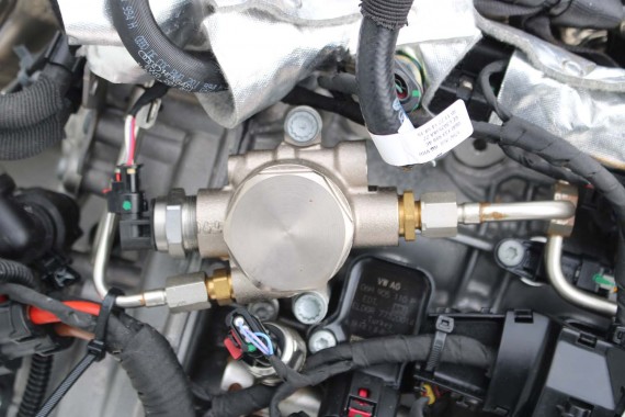 VW AUDI POMPA PALIWA 06M127026P silnik benzyna 3.0 TFSi 06M 127 026 P A4 A5 B9 F5 SQ5 FY Q7 Q8 TOUAREG 760 06M127026M 06M127026P