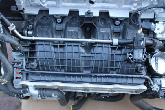 VW AUDI SEAT SKODA KOLEKTOR SSĄCY 04E129711L 04E145749B 04E129709P 04E129709L 1.4 TSi 04E 129 711 L 04E 145 749 B 04E129711L