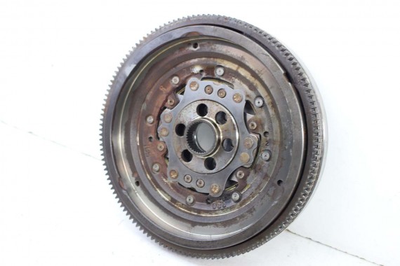 VW KOŁO DWUMASOWE ZAMACHOWE DSG 03L105266DQ 03L105266AM 03L 105 266 DQ 03L105266DQ 2.0 TDi TIGUAN AUDI Q3 03L105266DQ 03L105266