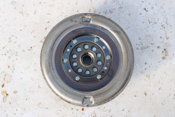 AUDI A4 A5 A6 Q5 KOŁO DWUMASOWE 0B5105317R 2.0 TDi 0B5105317R0B5105317R 0B5105317R 0B5105317R 0B5105317R 0B5105317R 0B5105317R