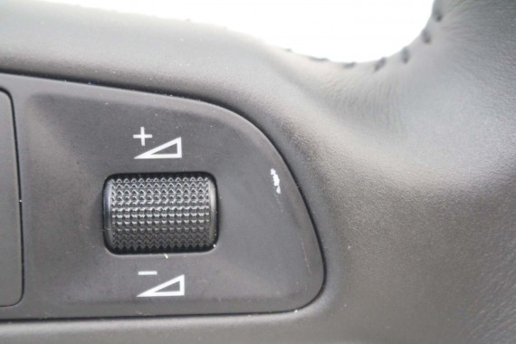 AUDI A6 A8 Q7 KIEROWNICA SKÓRA W88 4F0419091DB 4F0419091AH 4F0419091CL 4F0419091B 4L W88 4F0419091DB 4F0419091AH 4F0419091CL