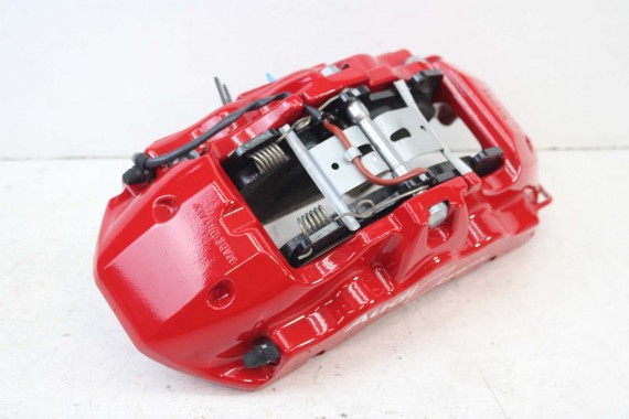 AUDI RS3 RSQ3 ZACISK HAMULCA 83A615106H HAMULCOWY Obudowa zacisku hamulcowego przód 83A615106H Q3 83A615108C 4S0698151 83A615106