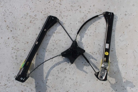 VW PASSAT B8 MECHANIZM DRZWI 3G0837462A prowadnica szyby drzwi 3G0837461A 3G0837462 3G0837462B 3G0837462C przód 3G0837462A