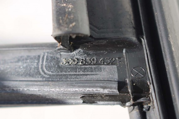 VW PASSAT B8 USZCZELKA DRZWI przód przednia 3G9839432F 3G9839431F 3G9 839 432 F 3G9839432M 3G9839432M 3G9839431AK 3G9839432AK