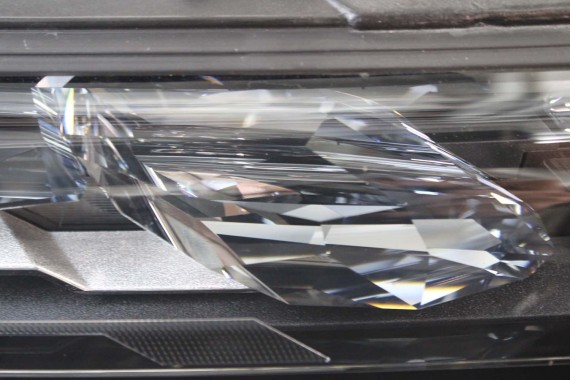 BMW 7 G70 PRZÓD LAMPY CRYSTAL 9879935 9879936 10 63 11 5A5F5C3 5A5F5C4 lampa KRYSZTAŁ FULL LED 63115A5F5C3 63115A5F5C4 SWAROVSKI