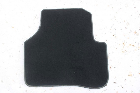 VW PASSAT B6 B7 CC DYWANIKI WYCIERACZKI PODŁOGI 3C0864451 3C0864452 welur 3C0864451 3C0864452 tył tylny 3C1863011C 3C1863011A