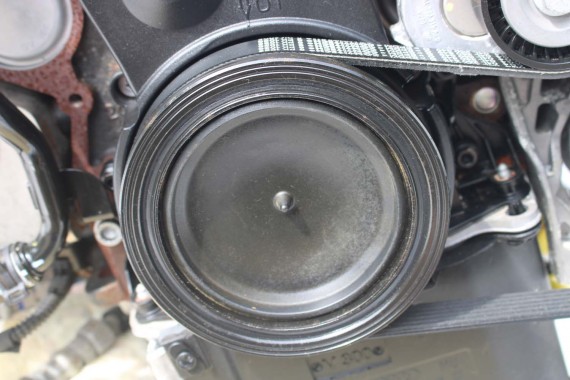 VW AUDI SKODA SEAT KOŁO PASOWE 04L105243 03G105243 04L 105 243 1.6 TDi 2.0 TDi 04L105243 03G105243 04L105243 03G105243 04L105243