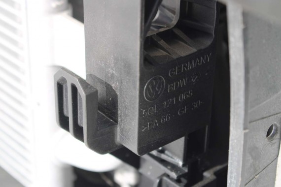 VW E-GOLF 7 PRZÓD PAS PRZEDNI WZMOCNIENIE + BELKA + CHŁODNICE WENTYLATOR 5Q0121203BG 5QE816411 5GE805588B 5GE807109 5GE122321A