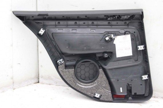 VW JETTA BOCZKI DRZWIOWE BOCZEK TAPICERKA 1K5 welur kolor antracyt 1K4867011 1K4867012 1K5867211 1K5867212 1K5867211 1K5867212