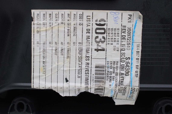 VW JETTA BOCZKI DRZWIOWE BOCZEK TAPICERKA 1K5 welur kolor antracyt 1K4867011 1K4867012 1K5867211 1K5867212 1K5867211 1K5867212