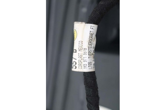 VW JETTA BOCZKI DRZWIOWE BOCZEK TAPICERKA 1K5 welur kolor antracyt 1K4867011 1K4867012 1K5867211 1K5867212 1K5867211 1K5867212