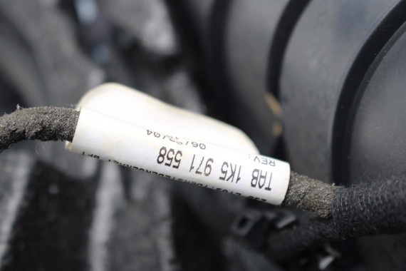 VW JETTA BOCZKI DRZWIOWE BOCZEK TAPICERKA 1K5 welur kolor antracyt 1K4867011 1K4867012 1K5867211 1K5867212 1K5867211 1K5867212
