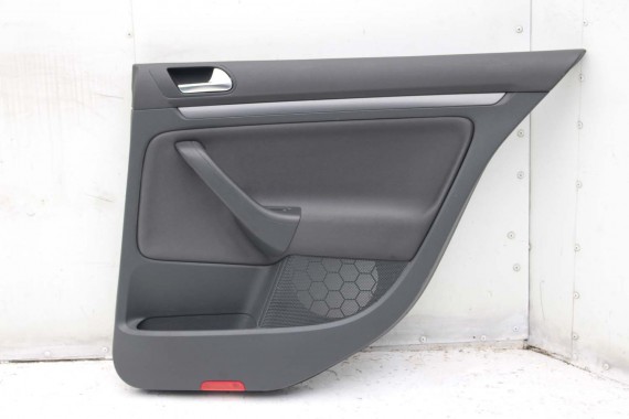 VW JETTA BOCZKI DRZWIOWE BOCZEK TAPICERKA 1K5 welur kolor antracyt 1K4867011 1K4867012 1K5867211 1K5867212 1K5867211 1K5867212