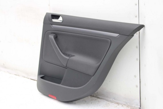 VW JETTA BOCZKI DRZWIOWE BOCZEK TAPICERKA 1K5 welur kolor antracyt 1K4867011 1K4867012 1K5867211 1K5867212 1K5867211 1K5867212