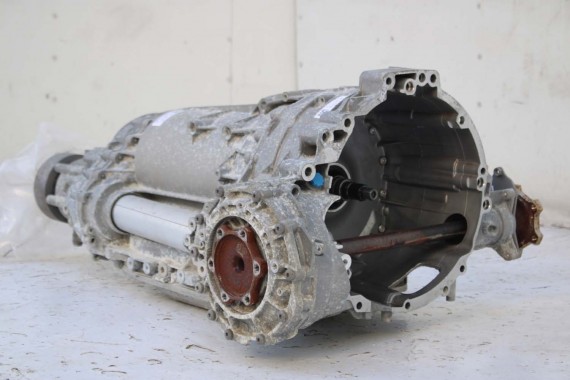 AUDI A4 A5 SKRZYNIA BIEGÓW QCT 8-stopniowa biegowa 2.0 TFSi 28 kilometrów AUTOMAT 8K B8 8T 0BK300040J 8HP QCT  STRONIC QCT  QCT