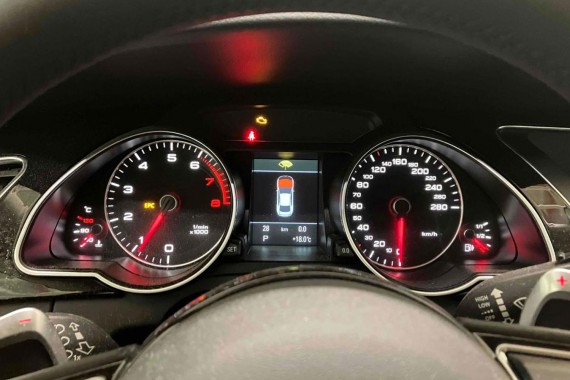 AUDI A4 A5 SKRZYNIA BIEGÓW QCT 8-stopniowa biegowa 2.0 TFSi 20 kilometrów AUTOMAT 8K B8 8T 0BK300040J 8HP QCT  STRONIC QCT  QCT