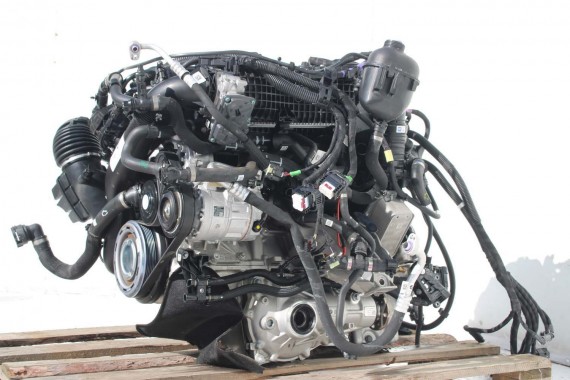 BMW X5 X6 X7 POKRYWA SILNIKA 7935418 dekiel SILNIK 3.0 B58_B30P G05 G07 B58N 7935418 7935418 7935418 11147935418 B58B 7935418
