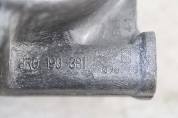 AUDI A4 A5 PODUSZKA ŁAPA SILNIKA 8R0199381AN 8R0199381B lewa prawa strona 2 sztuki 8R0 199 381 AN 8R0 199 381 B  8R0199381AJ 8K