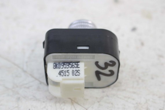 AUDI A4 A5 Q5 GAŁKA REGULACJI LUSTEREK 8K0959565E 8K0959855F 8K0 959 565 E STEROWANIA LUSTERKAMI PRZEŁĄCZNIK LUSTERKA 8K 8T 8F