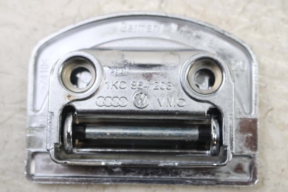 AUDI UCHWYT MOCOWANIE BAGAŻNIKA 1K0864203C 1K0 864 203 C bagażu 1K0864203 ładunku uchwyty chrom uchwyt zabezpieczenie ładunków