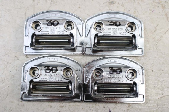 AUDI UCHWYT MOCOWANIE BAGAŻNIKA 1K0864203C 1K0 864 203 C bagażu 1K0864203 ładunku uchwyty chrom uchwyt zabezpieczenie ładunków