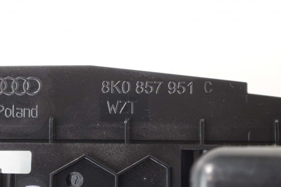 AUDI A4 A5 Q5 SQ5 FL POPIELNICZKA 8K0857951C 8K0 857 951 C schowek zapalniczka przednia przód tunelu 8K0857951 WZT V10 8K0857951