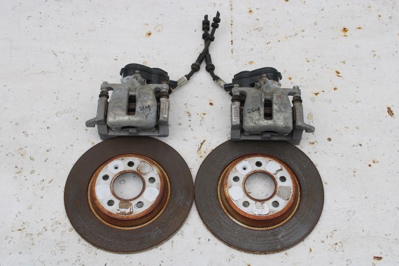 AUDI A4 A5 TARCZA HAMULCOWA 8K0615105AE 8K0615106AE 8K0615301 zacisk tarcze hamulcowe zaciski 8K0615601B 8K0615301 8W0615301T
