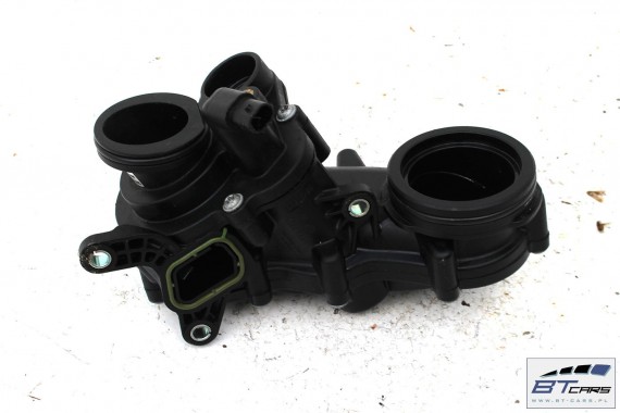 AUDI A4 TERMOSTAT OBUDOWA 059121111BJ 059 121 111 BJ 3.0 TDi diesel regulator płynu chłodzącego